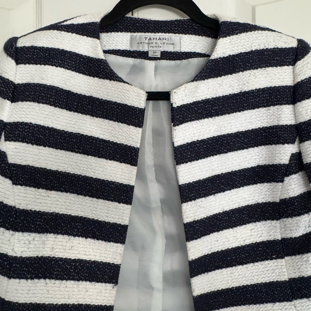 Tahari Striped Navy and White Women's Jacket - Picture 3 of 6
